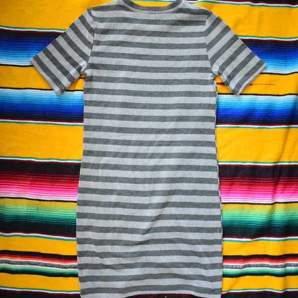 F21 T-Shirt Dress - Picture 3 of 3